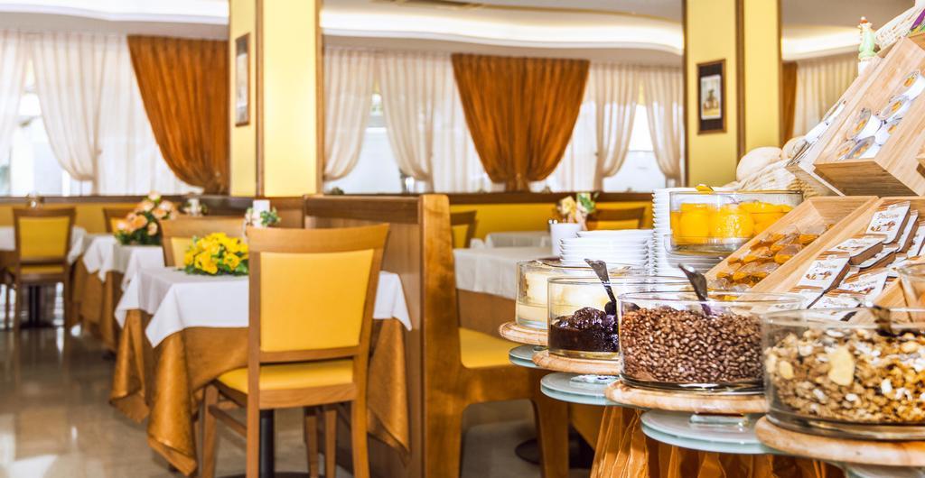 Hotel Al Prater リニャーノ・サッビアドーロ エクステリア 写真